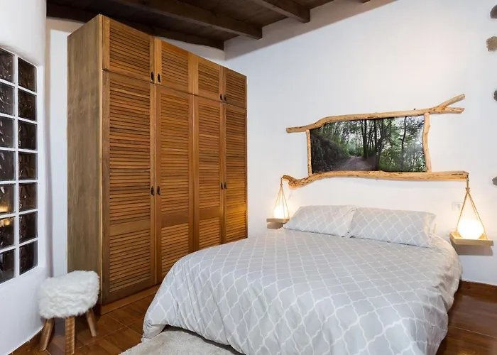 Vila Male: Oasis De Tranquilidad Con Piscina En El Corazon De Silos - Es-279-6 *